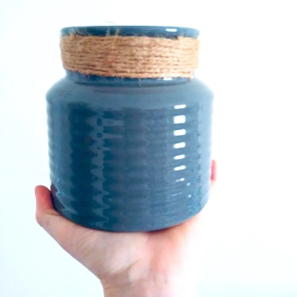 Small vase with twine wrapping